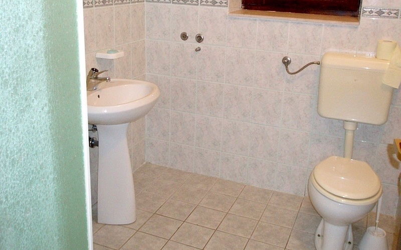 Apartment A2 toilets